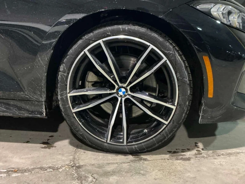 BMW 330 i xDrive / CARFAX/ПОДГРЕВИ/ШИБИДАХ , снимка 7 - Автомобили и джипове - 53585499