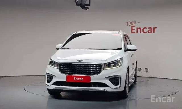 Kia Carnival * ОБДУХВАНЕ * 360 КАМЕРА * ДИСТРОНИК * 