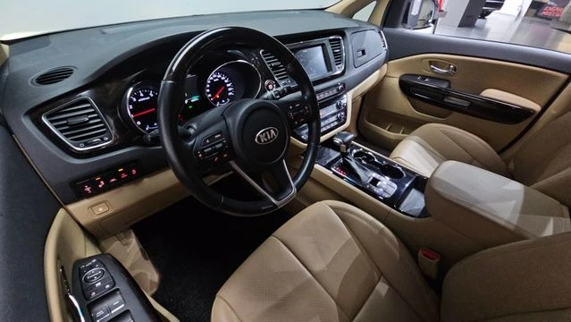 Kia Carnival * ОБДУХВАНЕ * 360 КАМЕРА * ДИСТРОНИК * , снимка 7 - Автомобили и джипове - 55409306