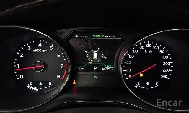 Kia Carnival * ОБДУХВАНЕ * 360 КАМЕРА * ДИСТРОНИК * , снимка 10 - Автомобили и джипове - 55409306