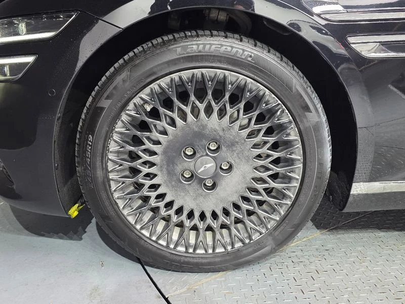 Genesis G80 2.5 Automatic, снимка 5 - Автомобили и джипове - 55599032