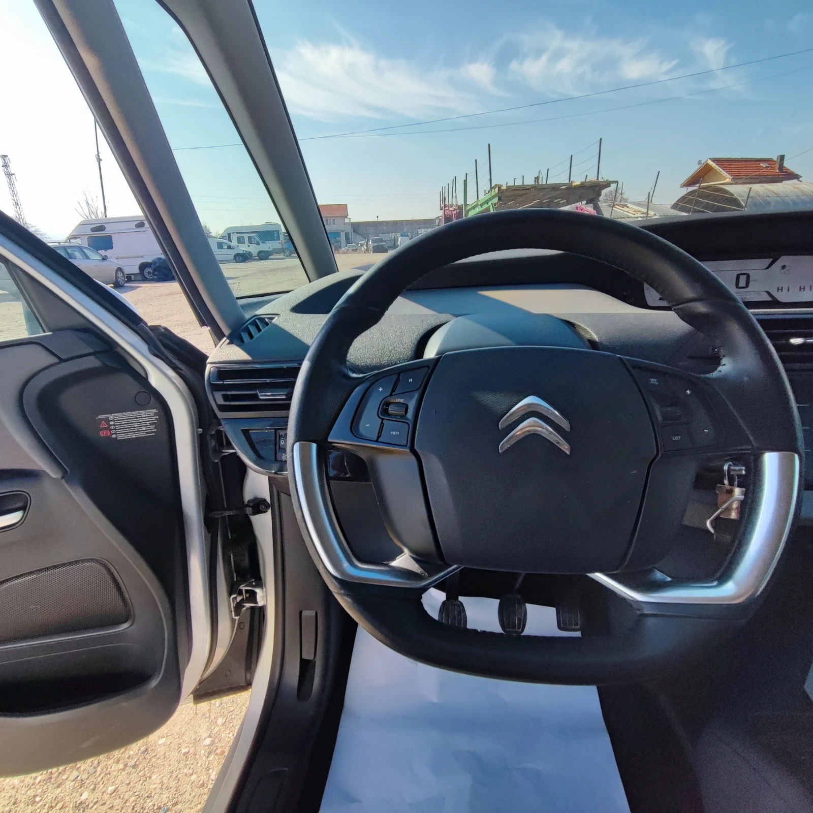 Citroen C4 Picasso 1.6 дизел 115кс - изображение 10