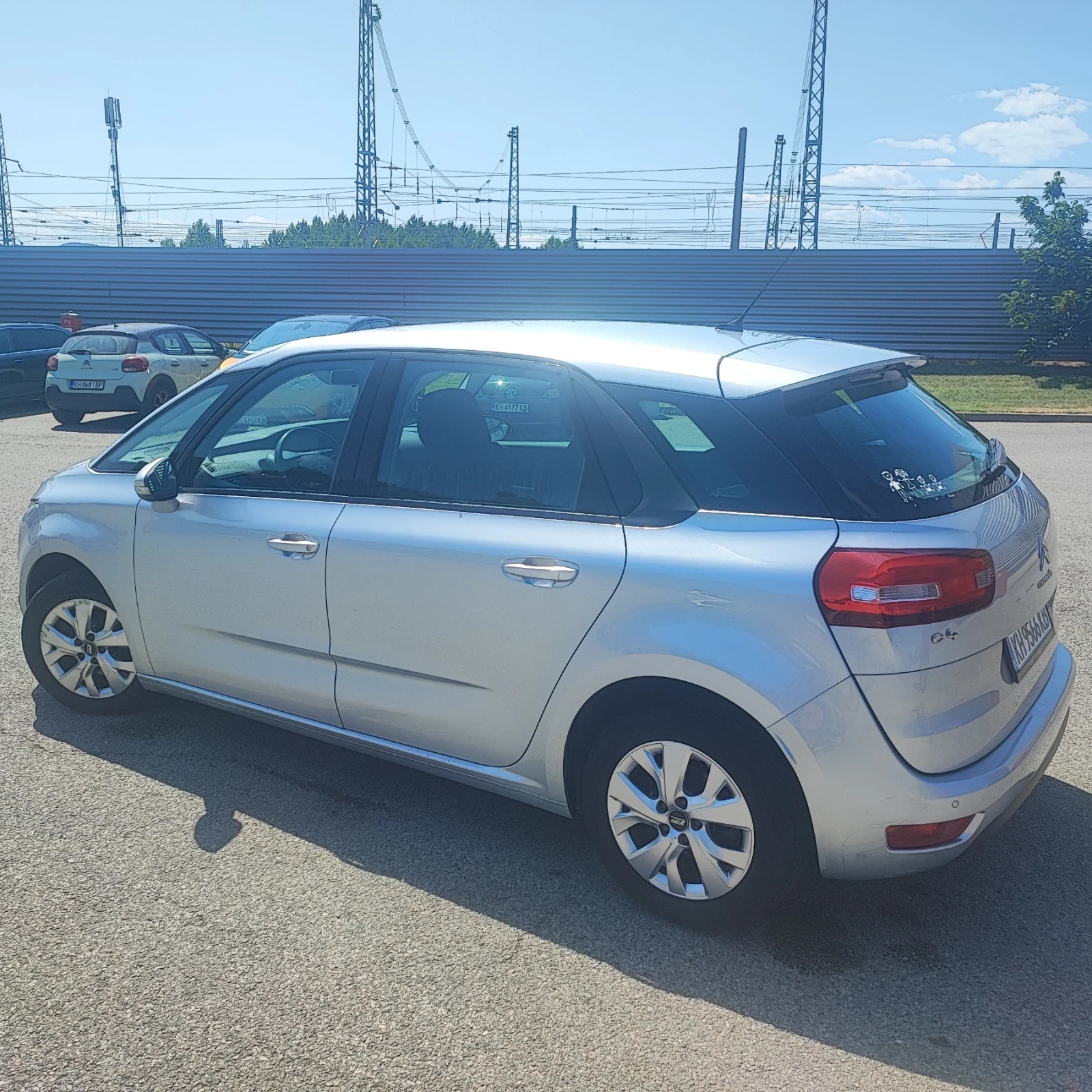 Citroen C4 Picasso 1.6 дизел 115кс - изображение 6