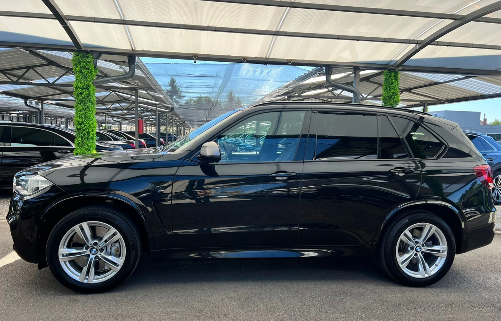 BMW X5 M50D/TVX3/PANO/FUL LED/HEADUP/ПОДГРЕВ/HARMAN/360KA - изображение 4