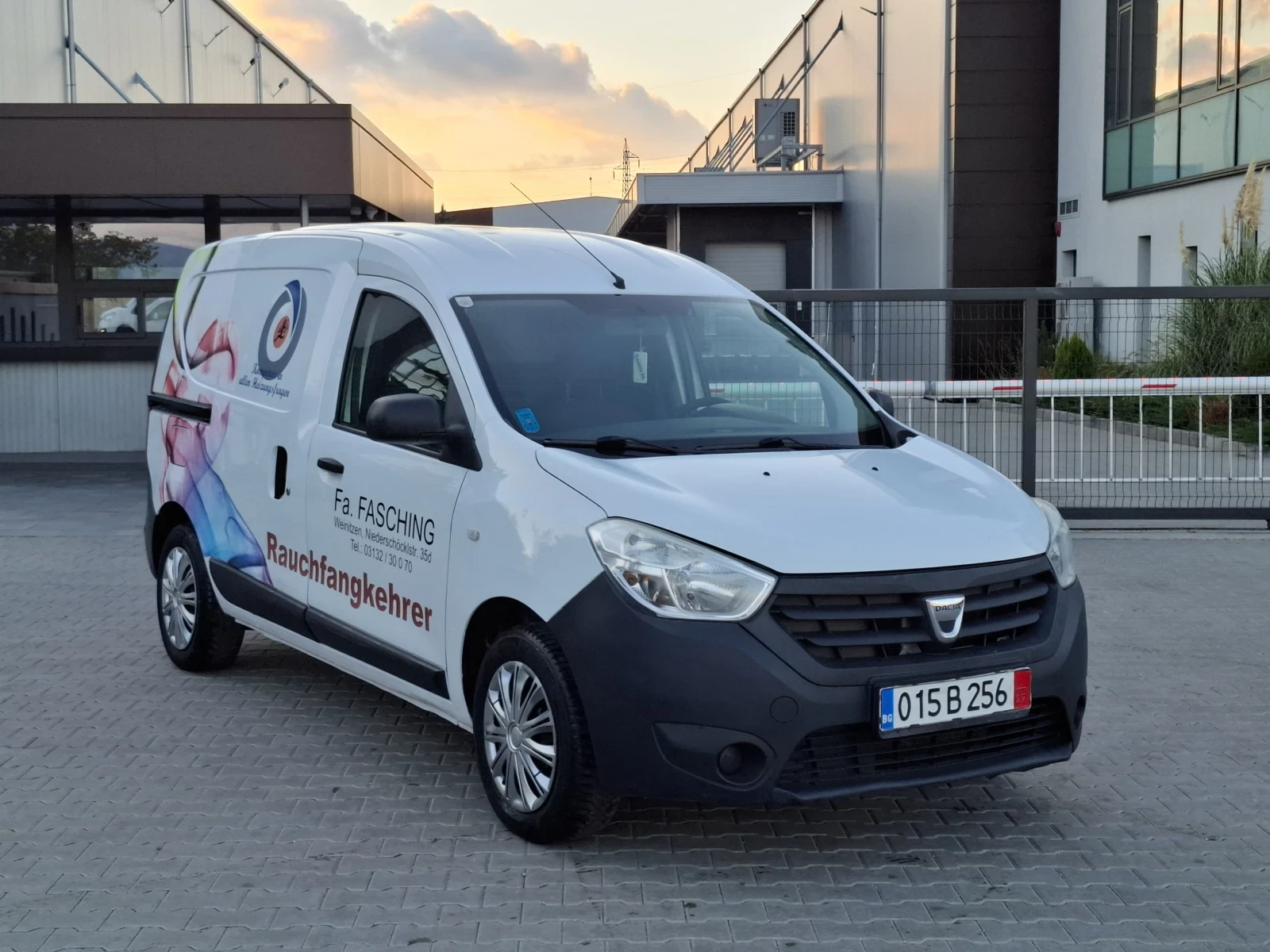 Dacia Dokker 1.6i* (102кс)* * KLIMA* * HOB BHOC* *  - изображение 8