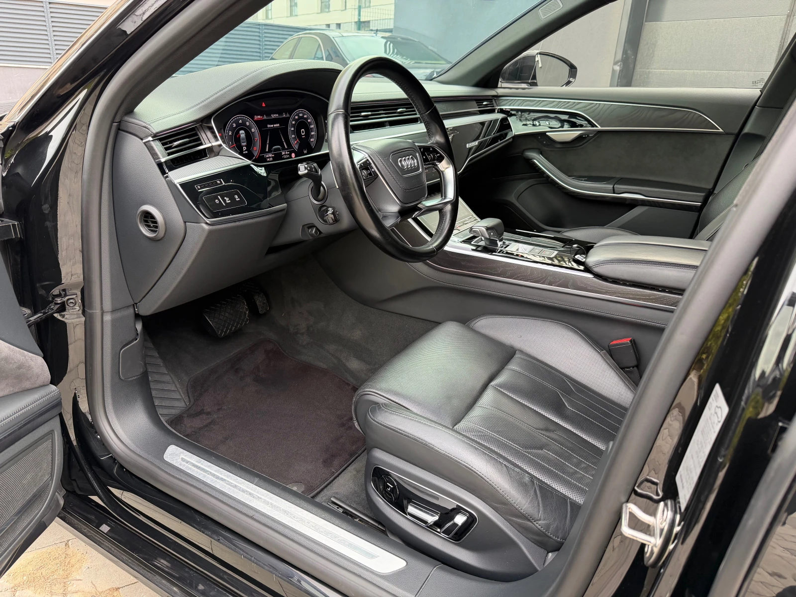 Audi A8 55 TFSI/DISTR/NAVI\BANG & OLUFSEN\TV\360\FULL !!! - изображение 8