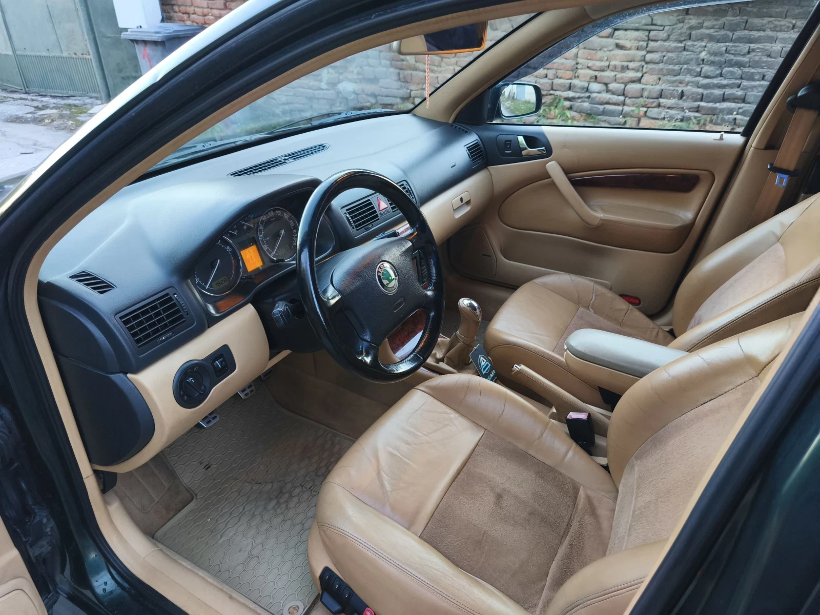 Skoda Octavia Laurin & klement - изображение 6