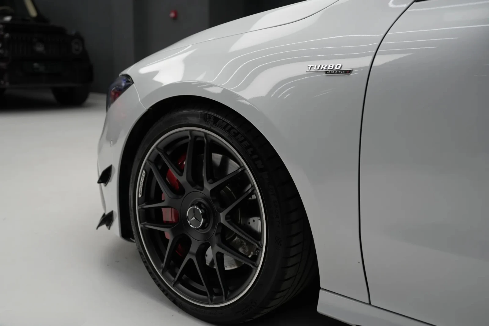 Mercedes-Benz CLA 45 AMG S - изображение 5