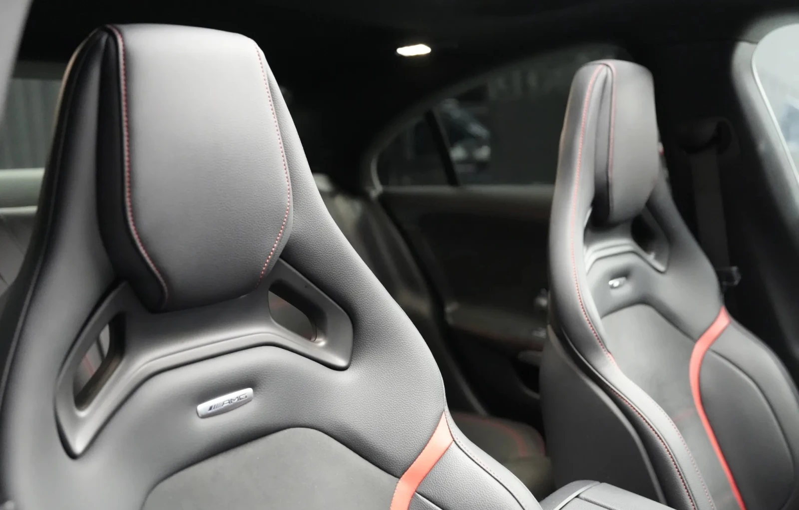 Mercedes-Benz CLA 45 AMG S - изображение 8