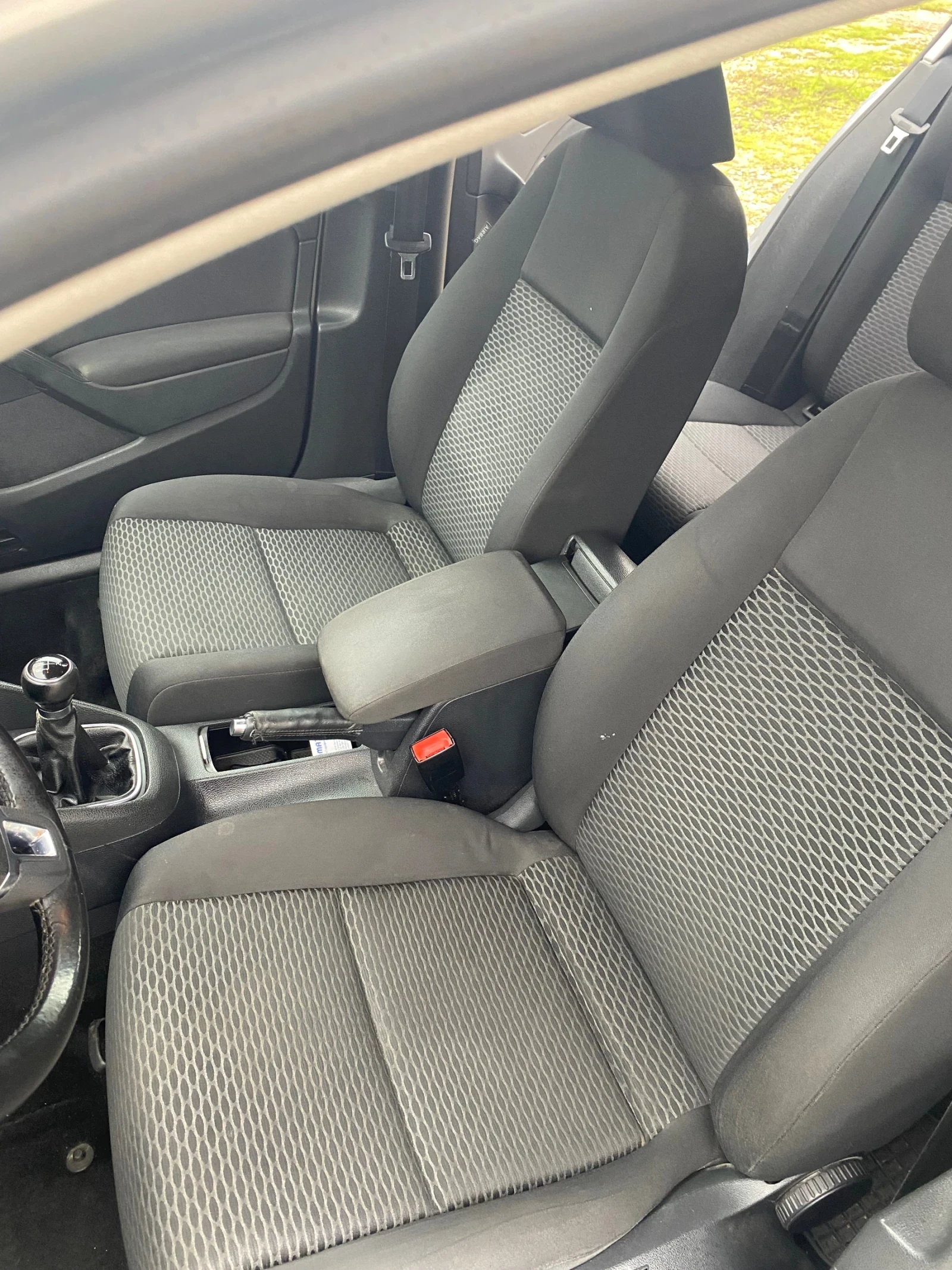 VW Golf 2.0-110�� | Mobile.bg � ����������� 12