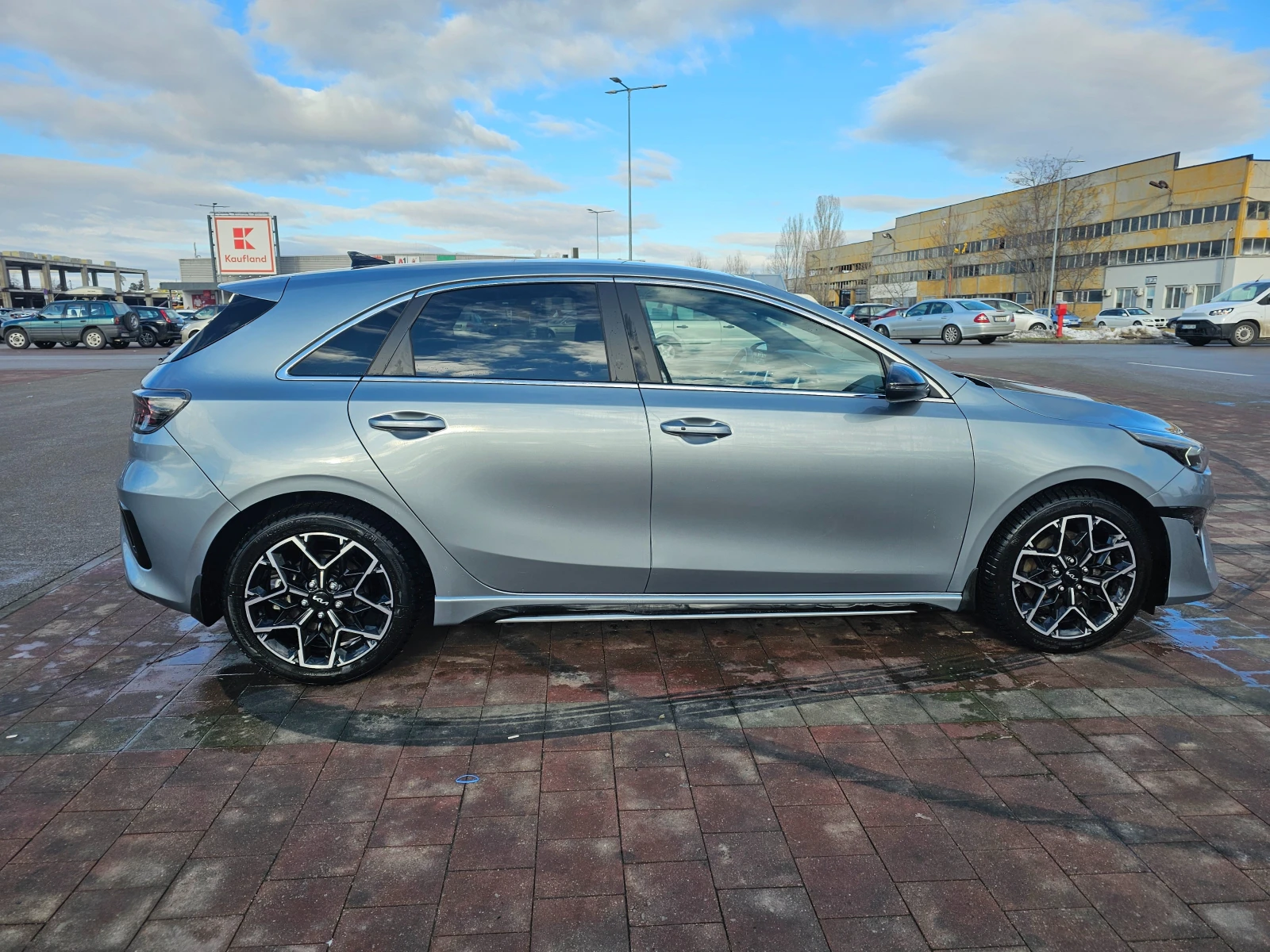 Kia Ceed GT-Line - изображение 10