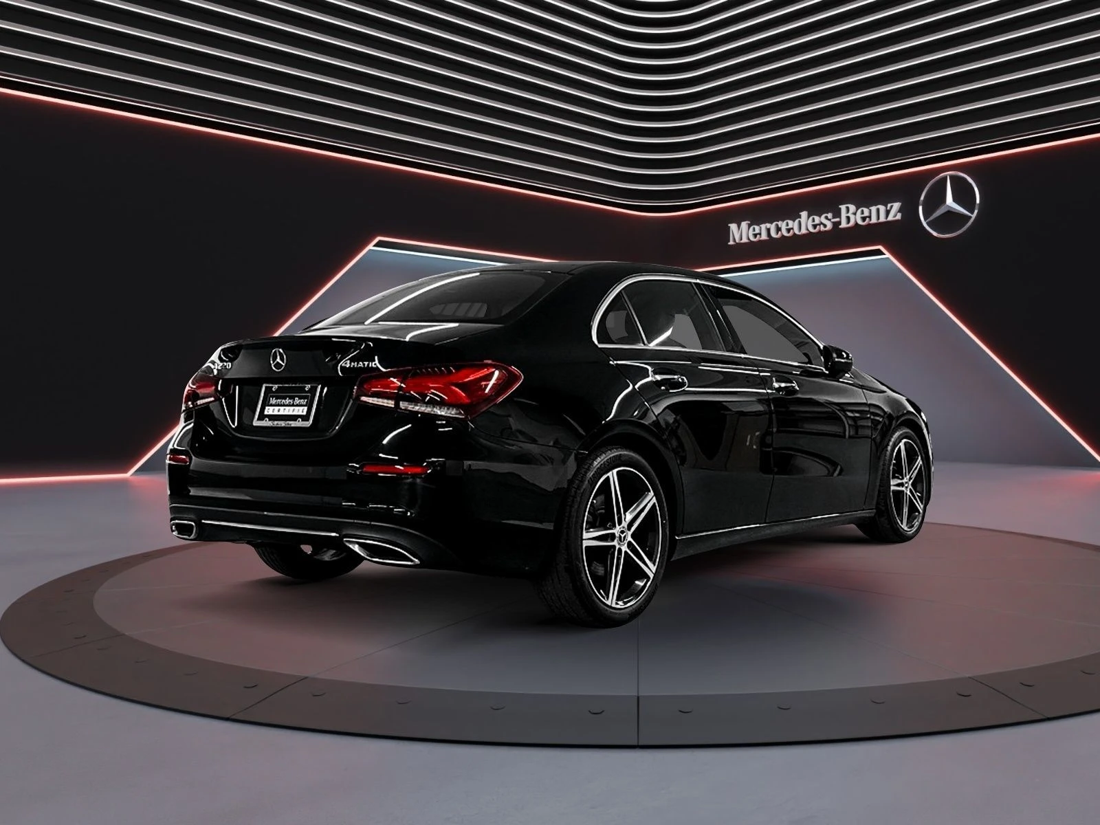 Mercedes-Benz A 220 4MATIC* Premium pack* Keyless* CARPLAY* GOOGLE AND - изображение 5