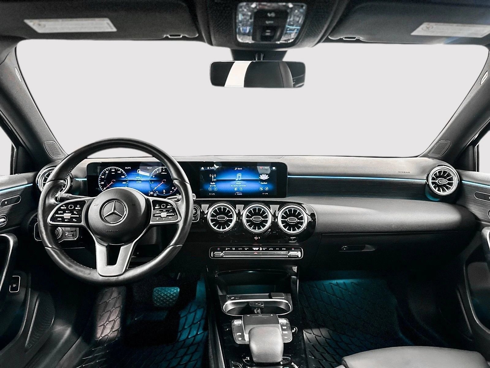 Mercedes-Benz A 220 4MATIC* Premium pack* Keyless* CARPLAY* GOOGLE AND - изображение 8