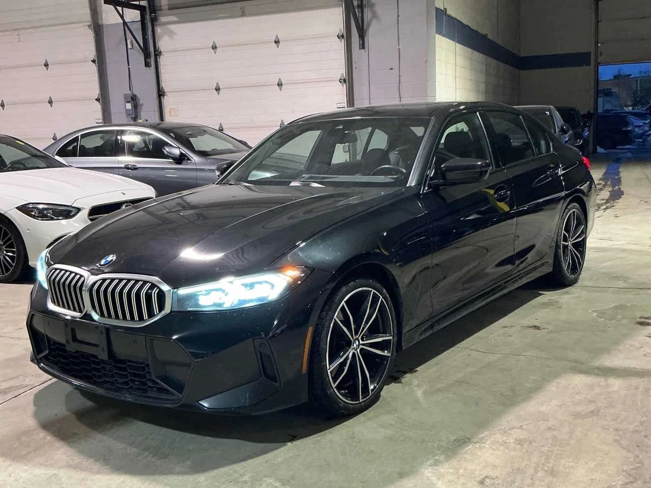 BMW 330 i xDrive / CARFAX/��������/�������  | Mobile.bg � ����������� 1