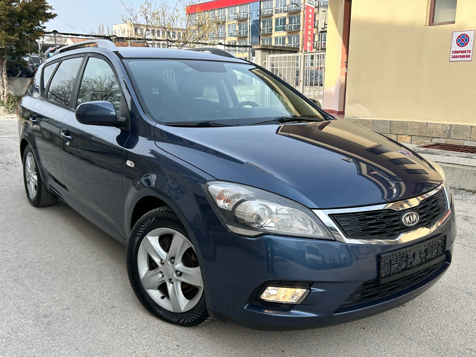Kia Ceed 1.4i 109k.c. FACE, снимка 3 - Автомобили и джипове - 53727108