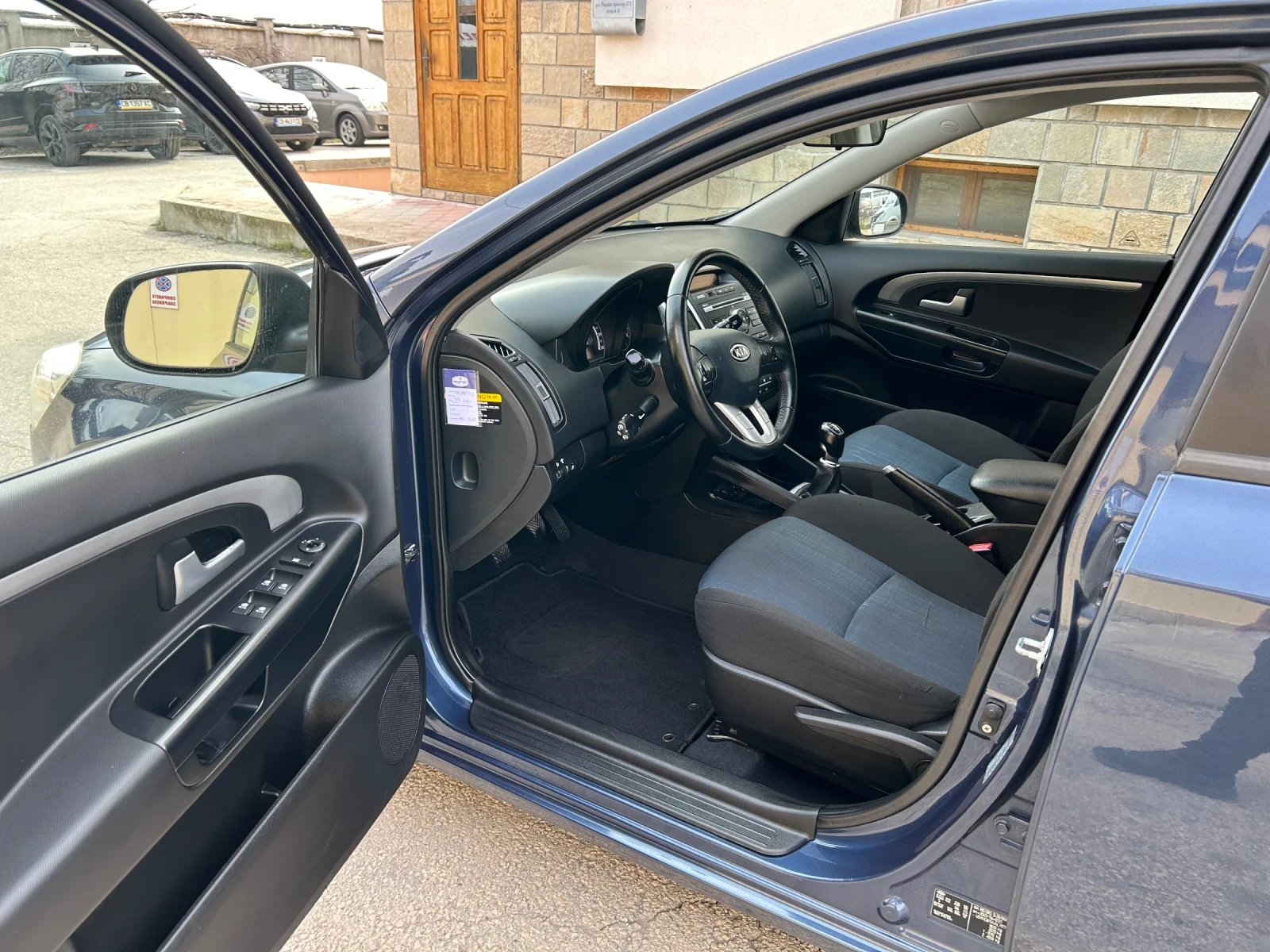 Kia Ceed 1.4i 109k.c. FACE, снимка 8 - Автомобили и джипове - 53727108