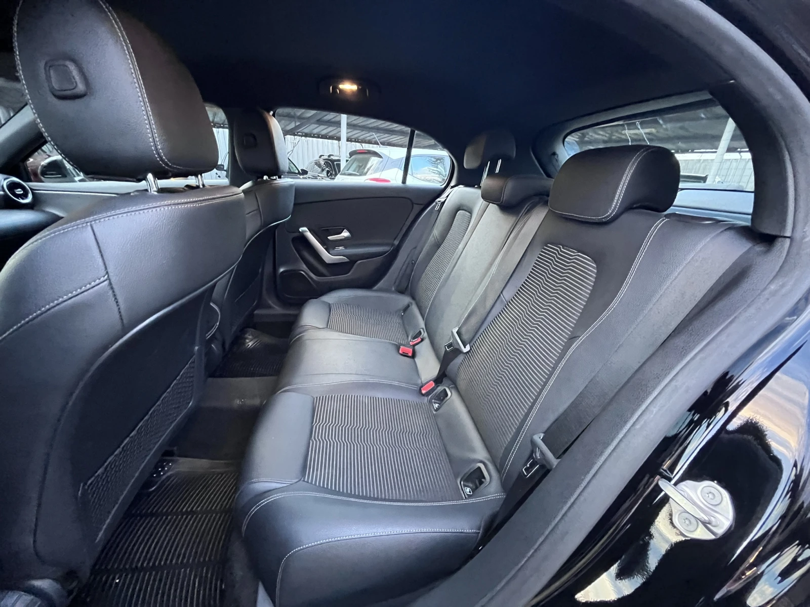 Mercedes-Benz A 180 Automatic 136 к.с., снимка 11 - Автомобили и джипове - 53989450