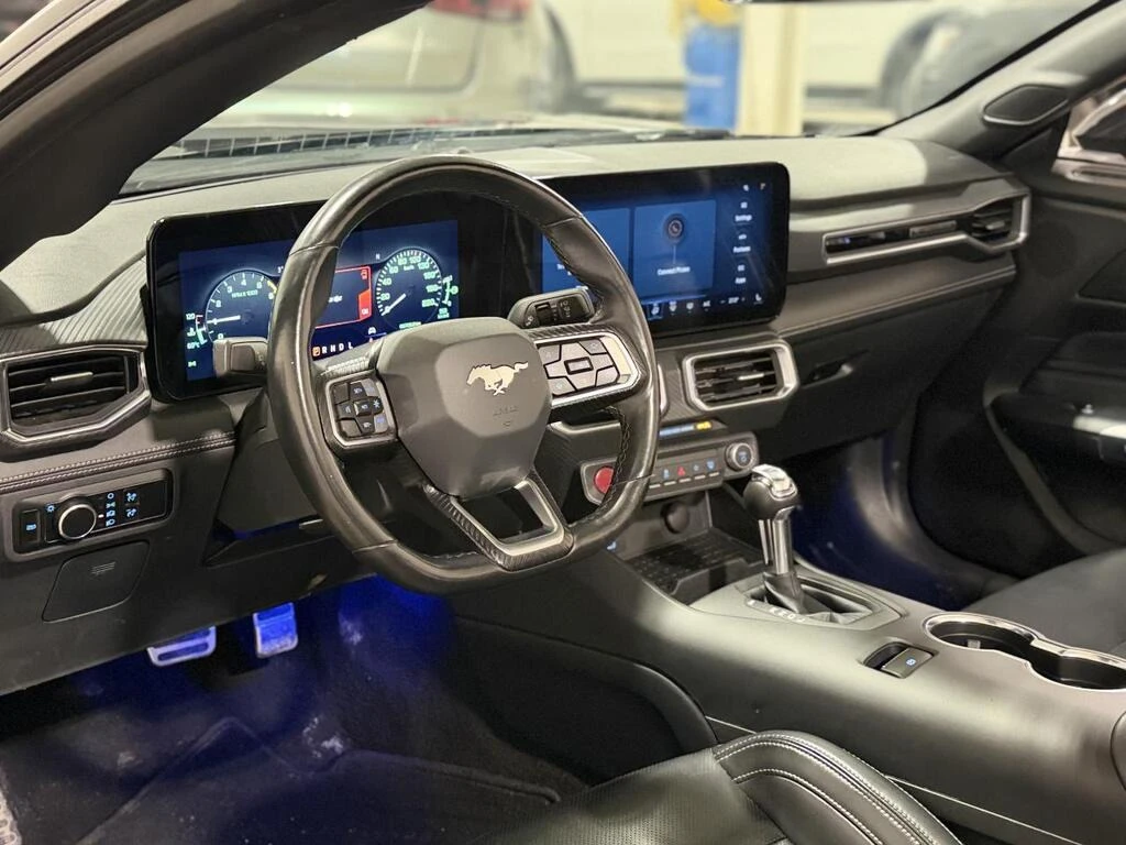 Ford Mustang * * CARFAX * * АВТО КРЕДИТ * * , снимка 6 - Автомобили и джипове - 53991016