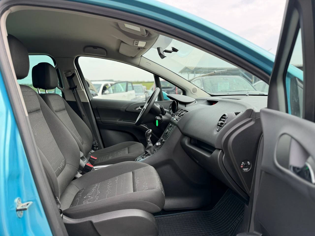 Opel Meriva 1.3CDTI, снимка 14 - Автомобили и джипове - 54184111