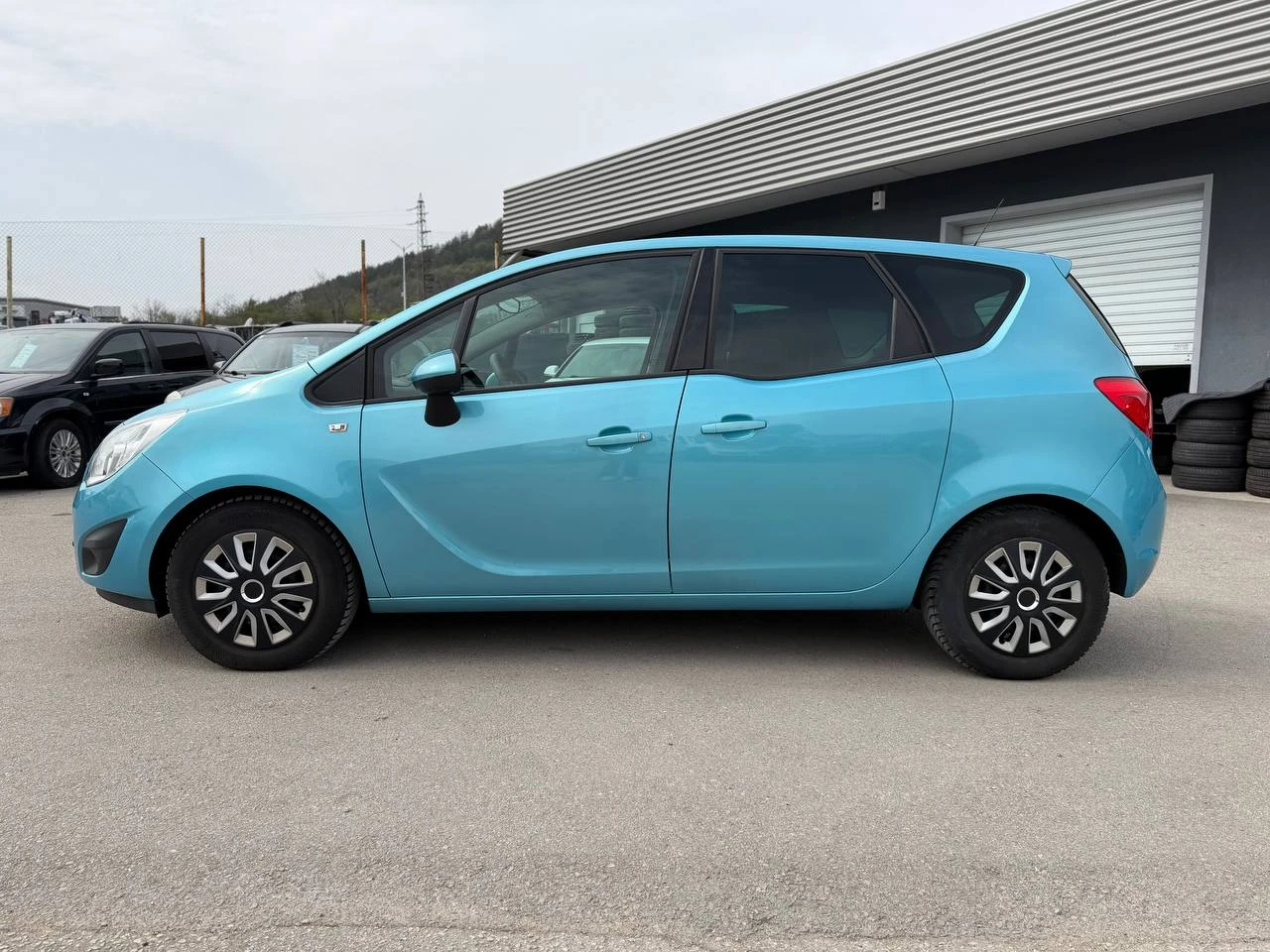 Opel Meriva 1.3CDTI, снимка 8 - Автомобили и джипове - 54184111