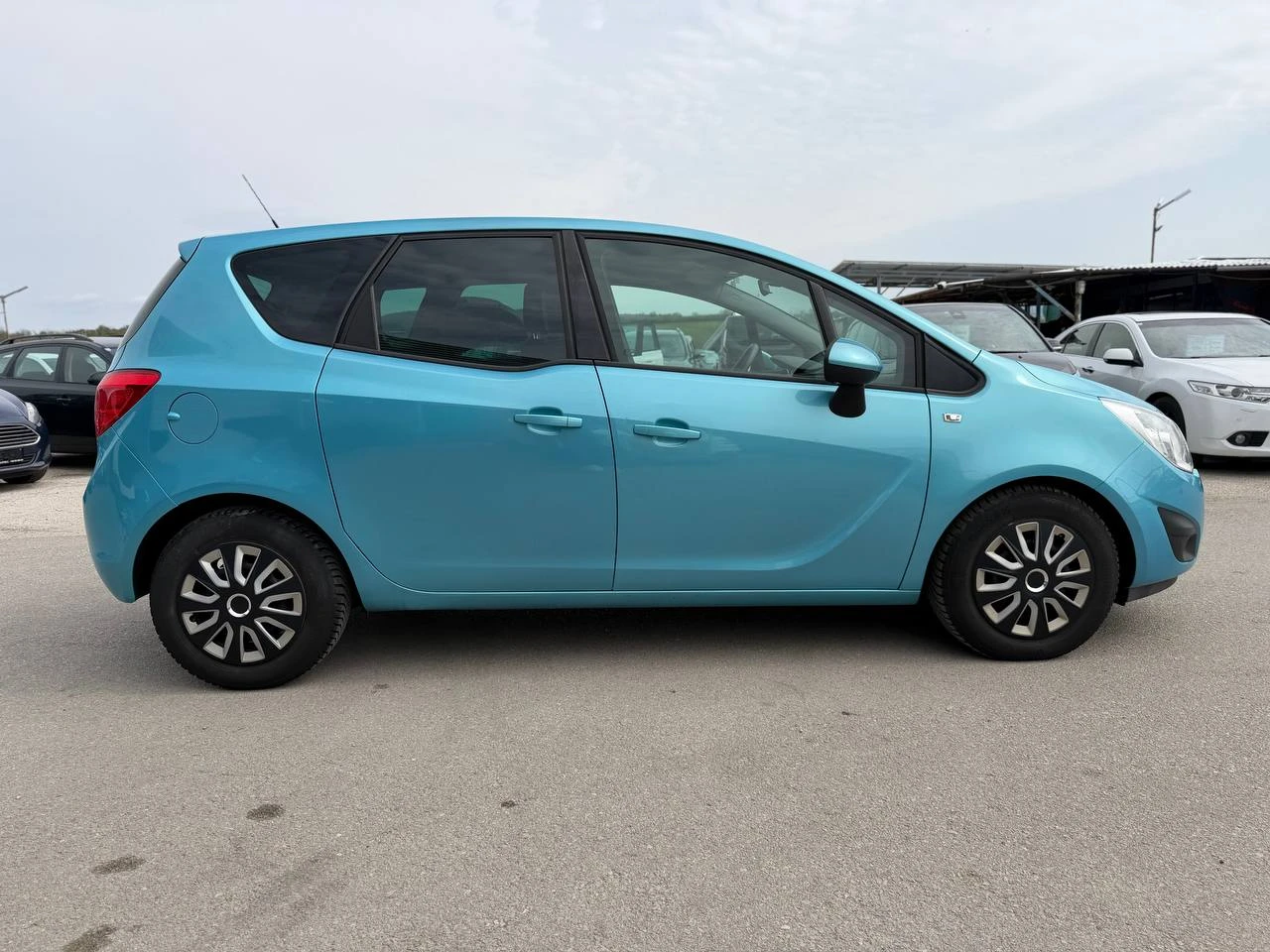 Opel Meriva 1.3CDTI, снимка 7 - Автомобили и джипове - 54184111