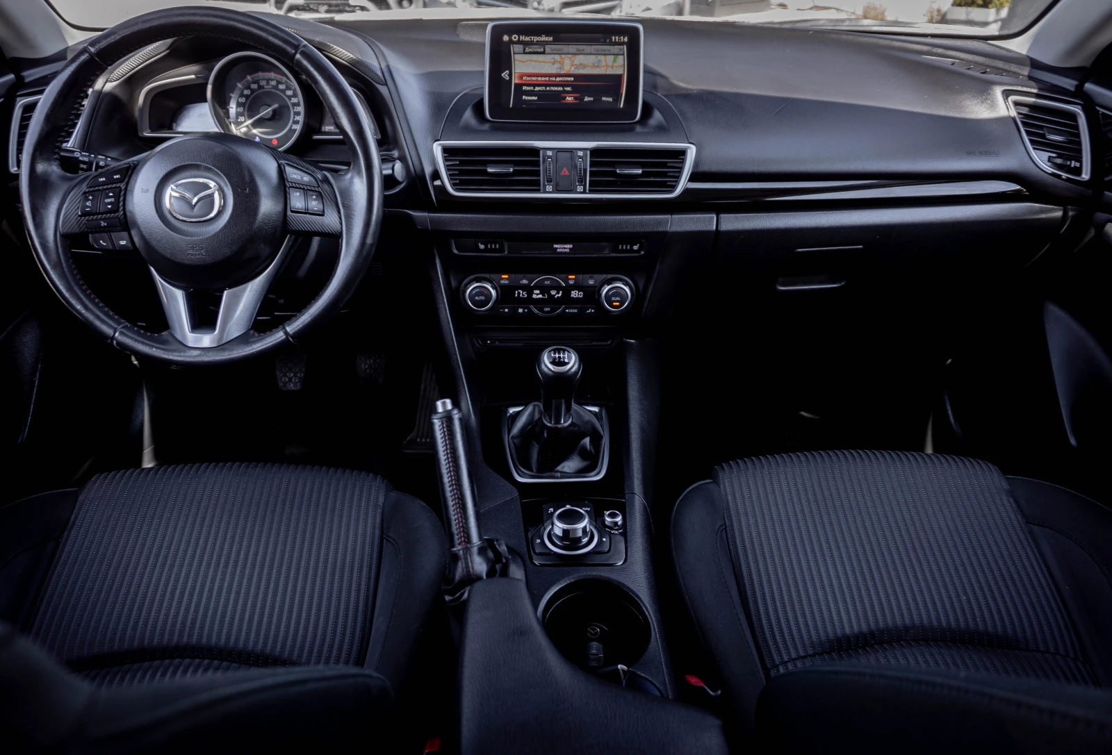 Mazda 3 2.0 бензин ТОП! КАТО НОВА! С ГАРАНЦИЯ!, снимка 8 - Автомобили и джипове - 54409623