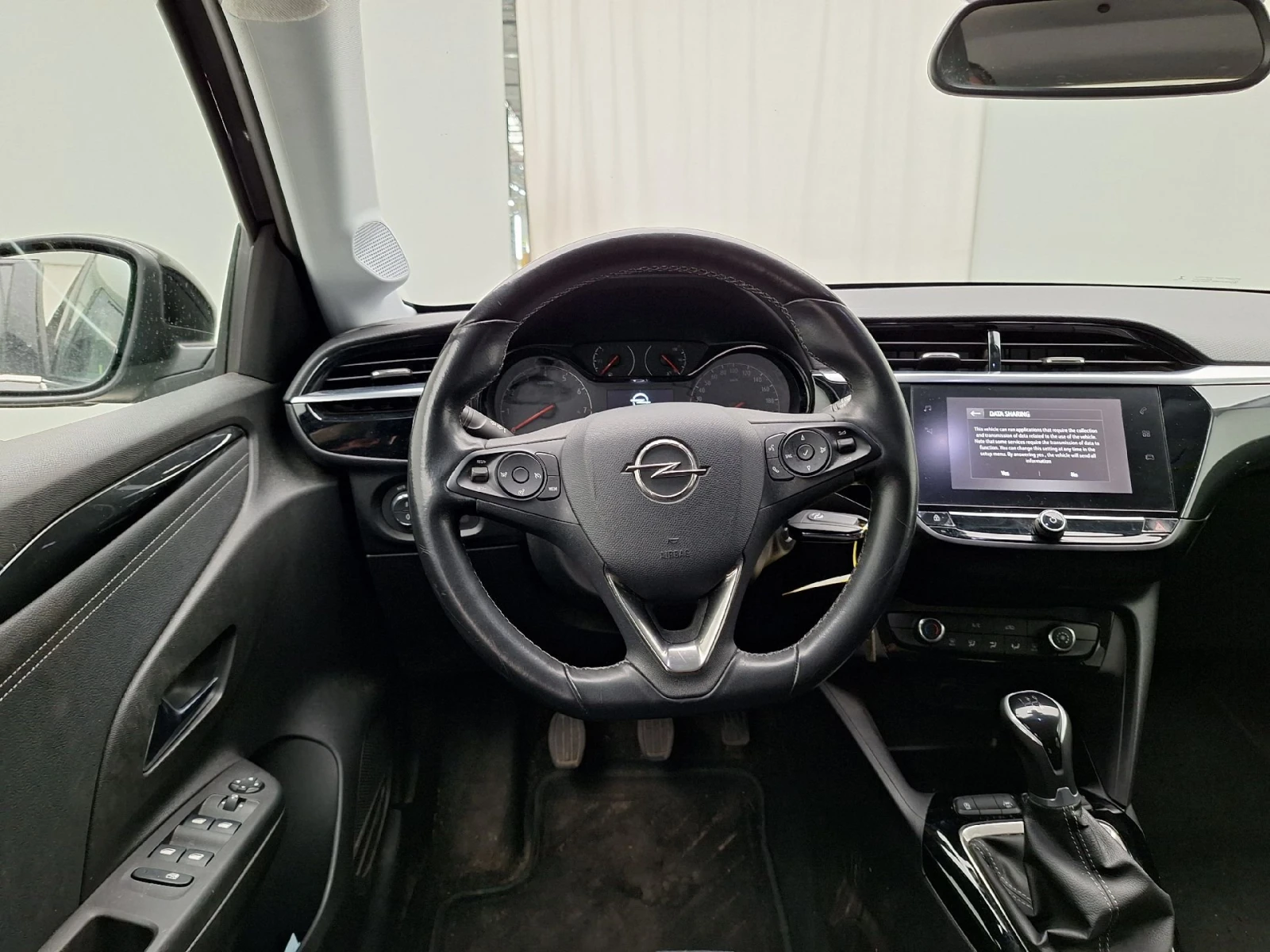 Opel Corsa 1.2 Elegance Бензин Ръчка 75 hp, снимка 7 - Автомобили и джипове - 54554932