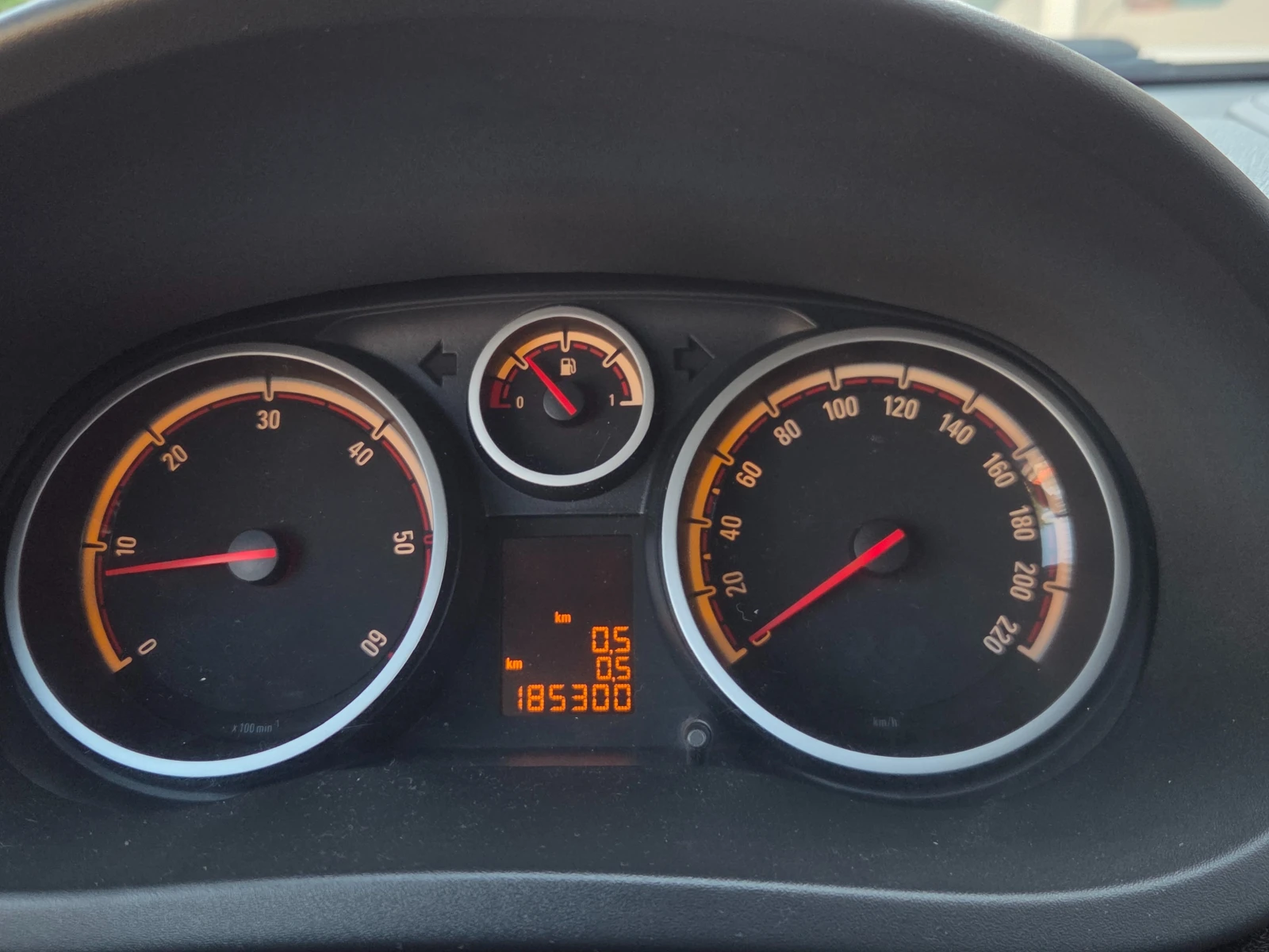 Opel Corsa 1.3CDTi 6ск. 95к.с. Кожа* Автопилот* Навигация* , снимка 12 - Автомобили и джипове - 54985848