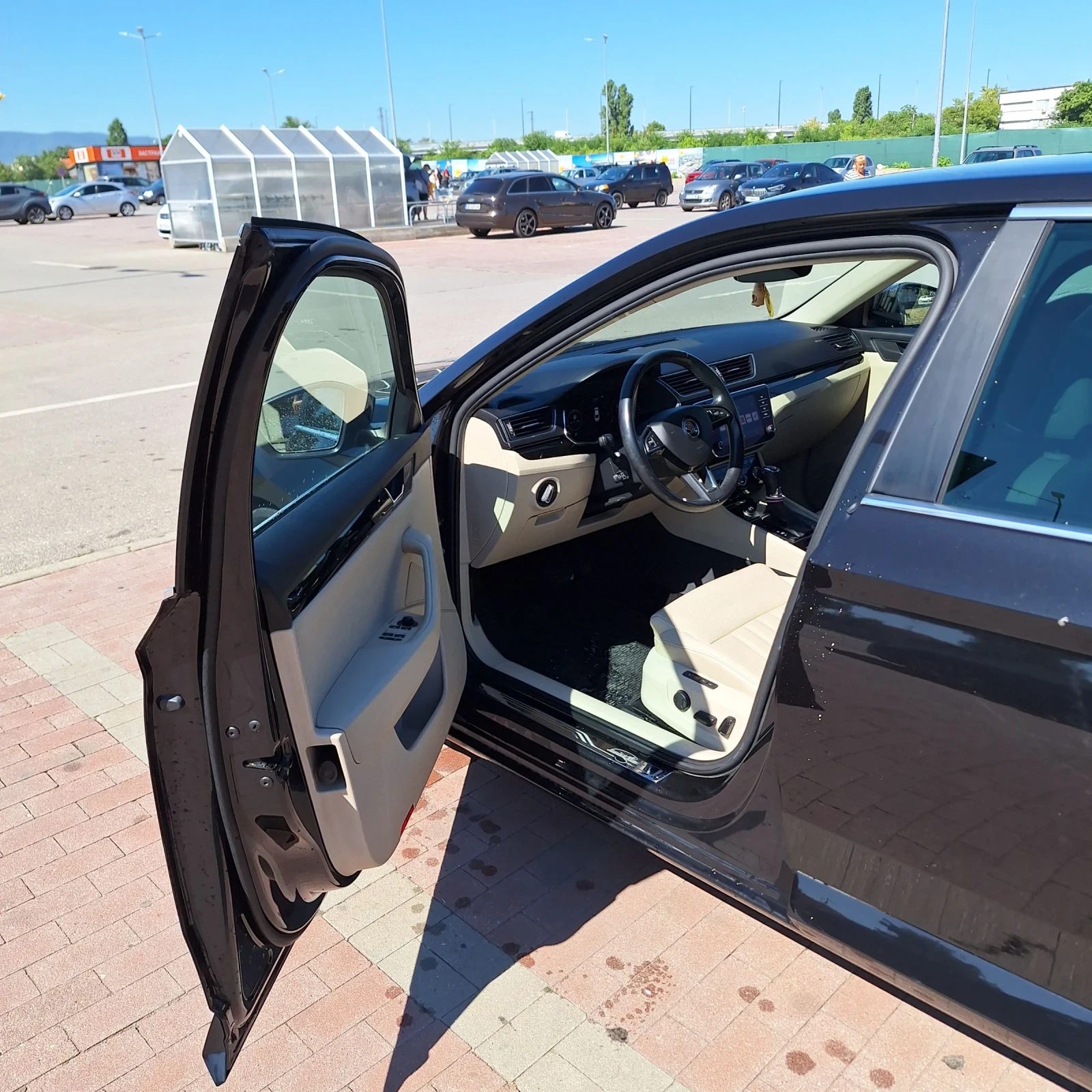 Skoda Superb L&K, снимка 8 - Автомобили и джипове - 55467106
