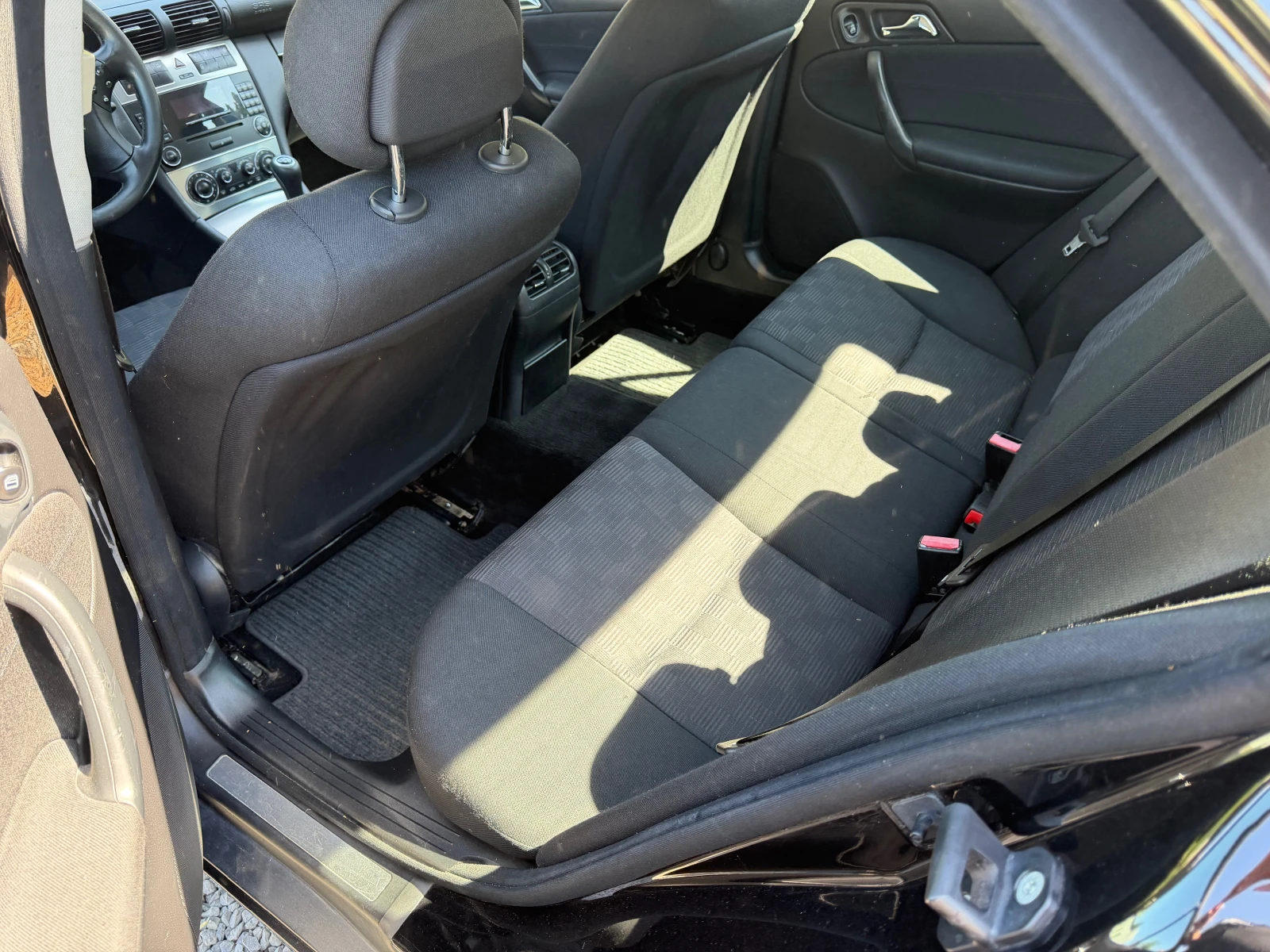Mercedes-Benz C 220 C200 cdi, снимка 12 - Автомобили и джипове - 55678720