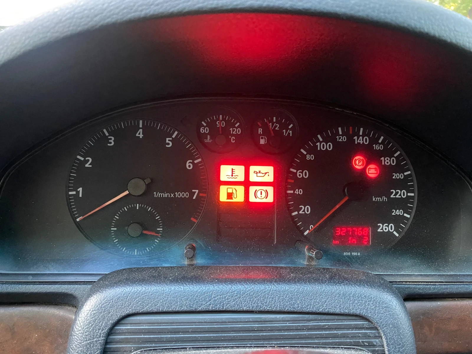 Audi A4 Audi A4 1.8 20v 125к.с., снимка 7 - Автомобили и джипове - 56331382
