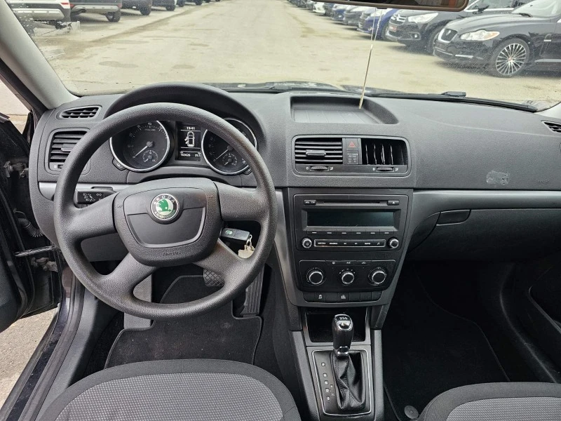 Skoda Yeti 1.8 TSI, снимка 11 - Автомобили и джипове - 44293476