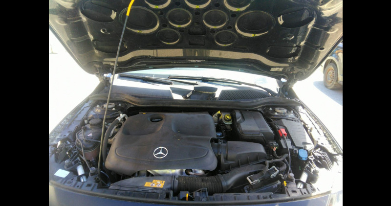 Mercedes-Benz GLA 250 4MATIC, снимка 14 - Автомобили и джипове - 46442335