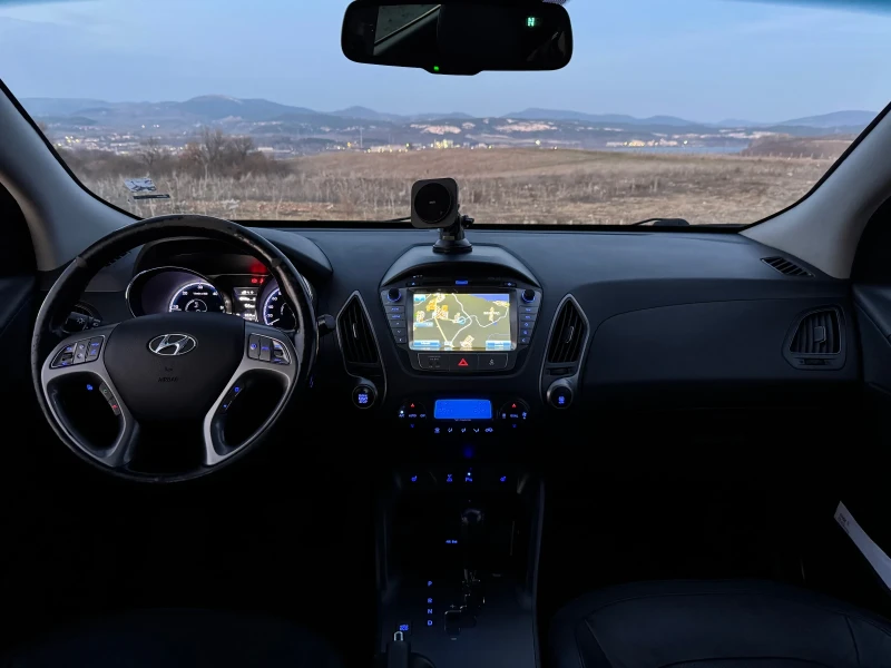 Hyundai IX35 4WD* Panorama* Podgrev* FULL, снимка 5 - Автомобили и джипове - 48632533