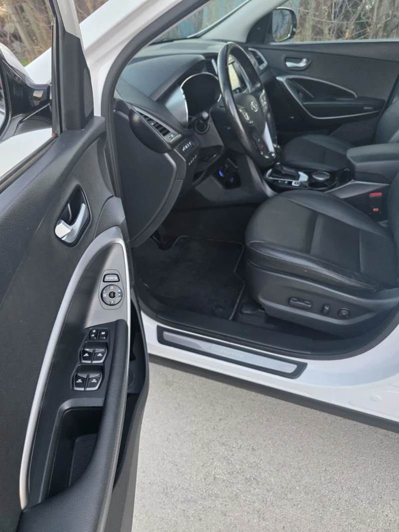 Hyundai Santa fe 2.2CRDI Premium Blue, Автоматик, 4х4, 200 к.с., снимка 10 - Автомобили и джипове - 52449145
