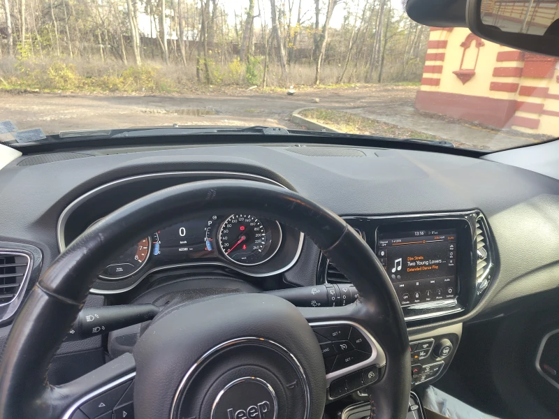 Jeep Compass Limited 4x4, снимка 10 - Автомобили и джипове - 52642894