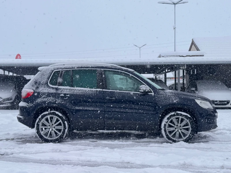 VW Tiguan 2.0TDI 4Motion, снимка 3 - Автомобили и джипове - 52898343