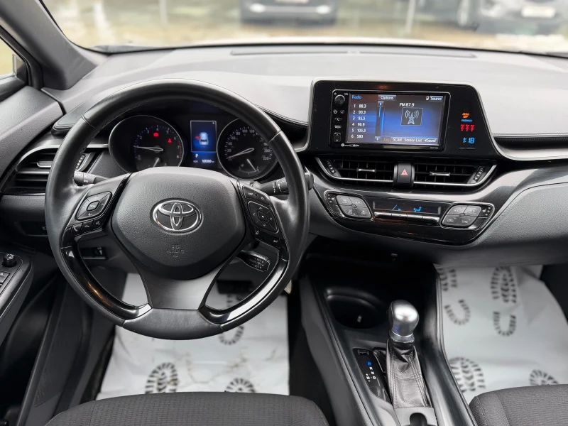 Toyota C-HR 2.0 Като Нова, снимка 10 - Автомобили и джипове - 53201669