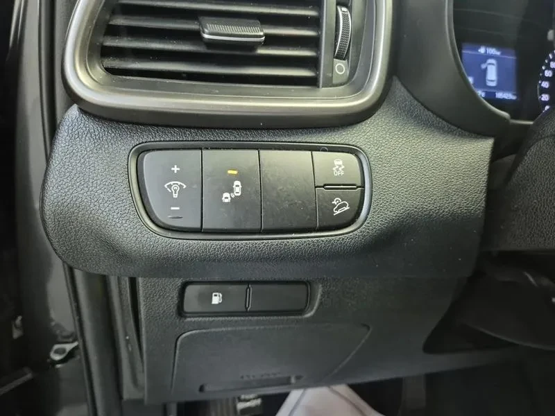 Kia Sorento DIESEL 2.2 4WD PRESTIGE, снимка 17 - Автомобили и джипове - 55030717