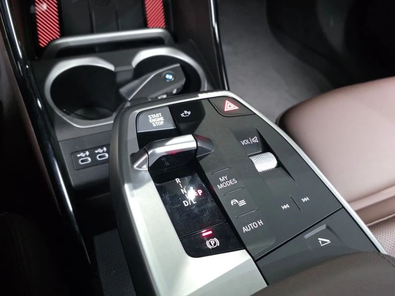BMW X1 xDrive 20i xLine| 184к.с.| ВКЛ.ТЕХНОТЕСТ, снимка 9 - Автомобили и джипове - 55430124