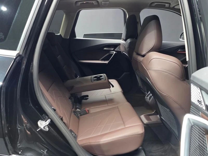 BMW X1 xDrive 20i xLine| 184к.с.| ВКЛ.ТЕХНОТЕСТ, снимка 12 - Автомобили и джипове - 55430124