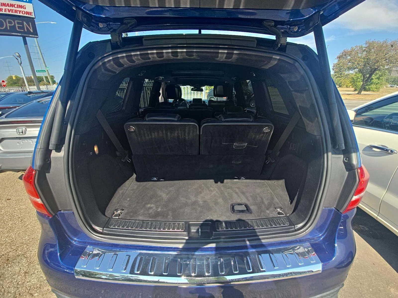 Mercedes-Benz GLS 63 AMG * 4MATIC* * АвтоКредит*  - изображение 4