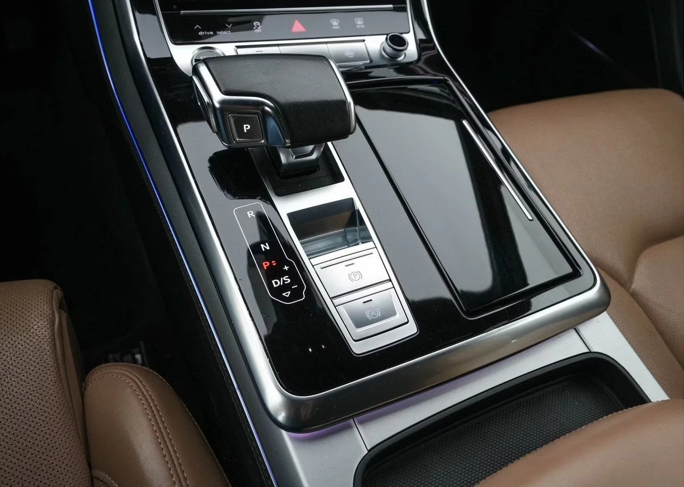 Audi Q7 55 TFSI Quattro - изображение 8