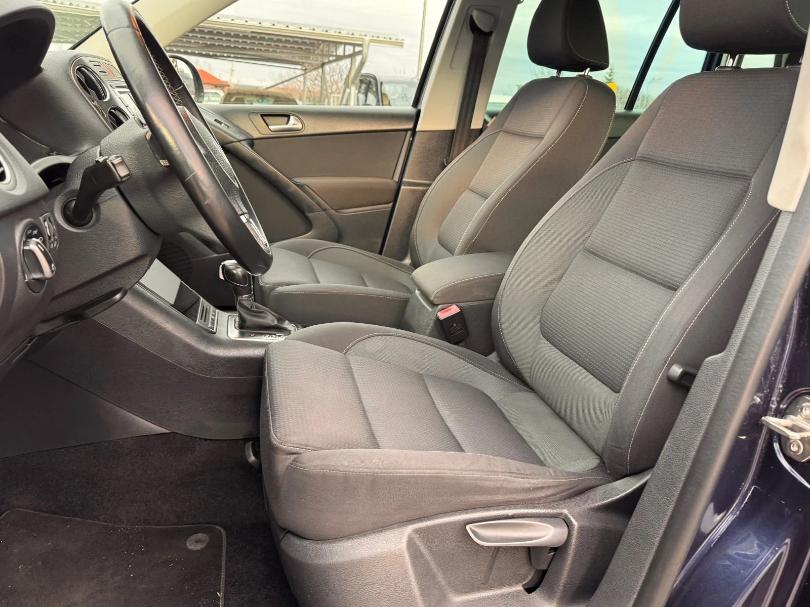 VW Tiguan 2.0TDI 4Motion АВТОМАТ НАВИ - изображение 6