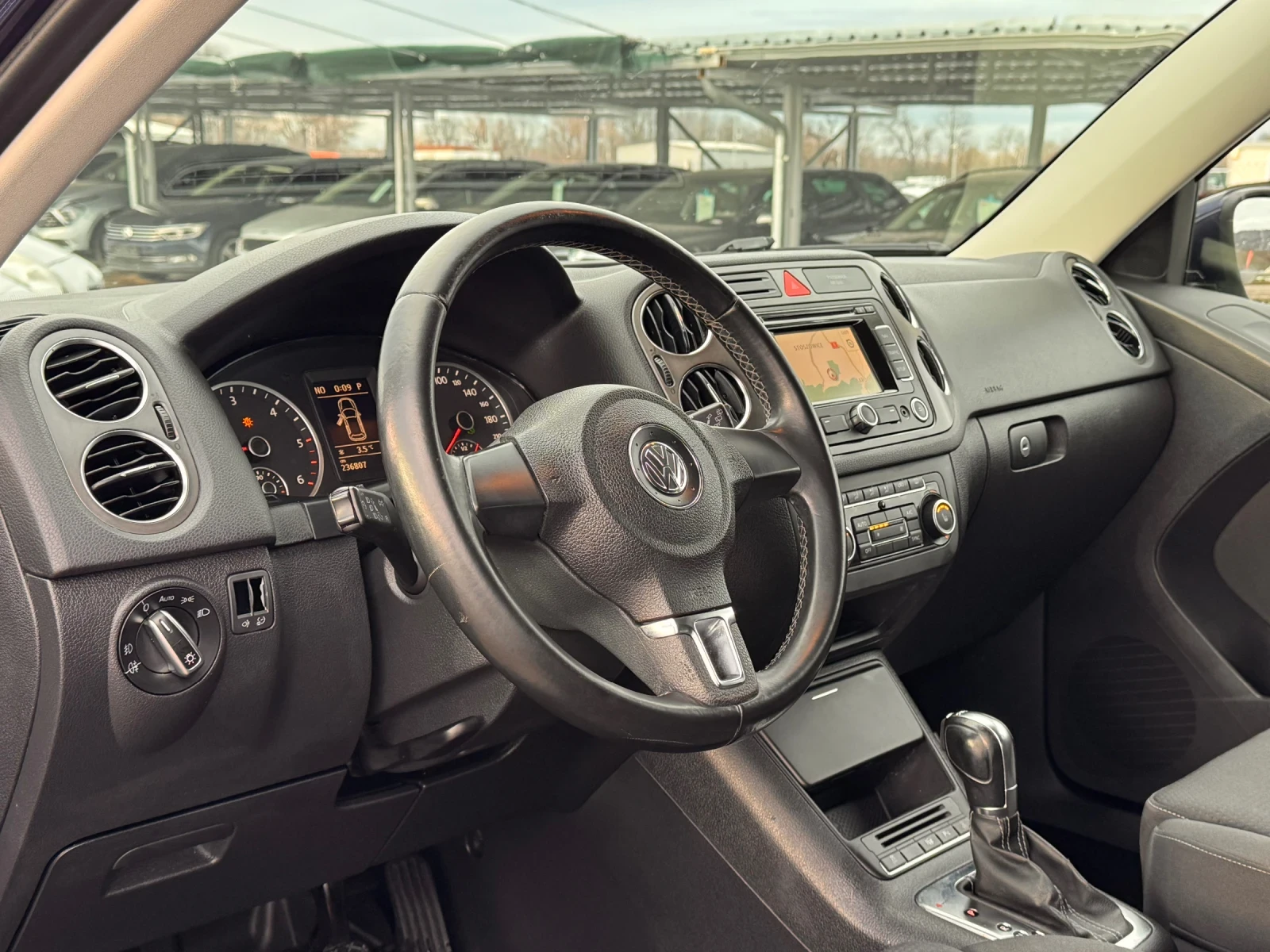 VW Tiguan 2.0TDI 4Motion АВТОМАТ НАВИ - изображение 5