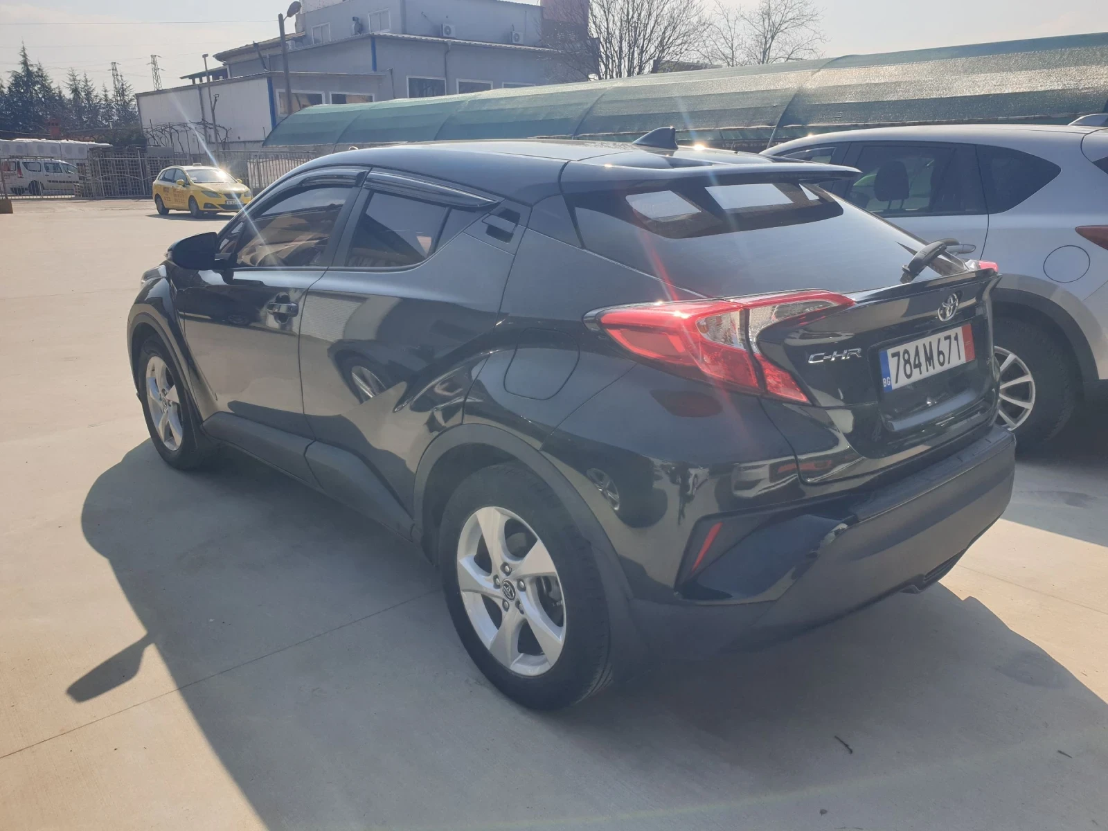 Toyota C-HR 2.0 i, снимка 4 - Автомобили и джипове - 53201669