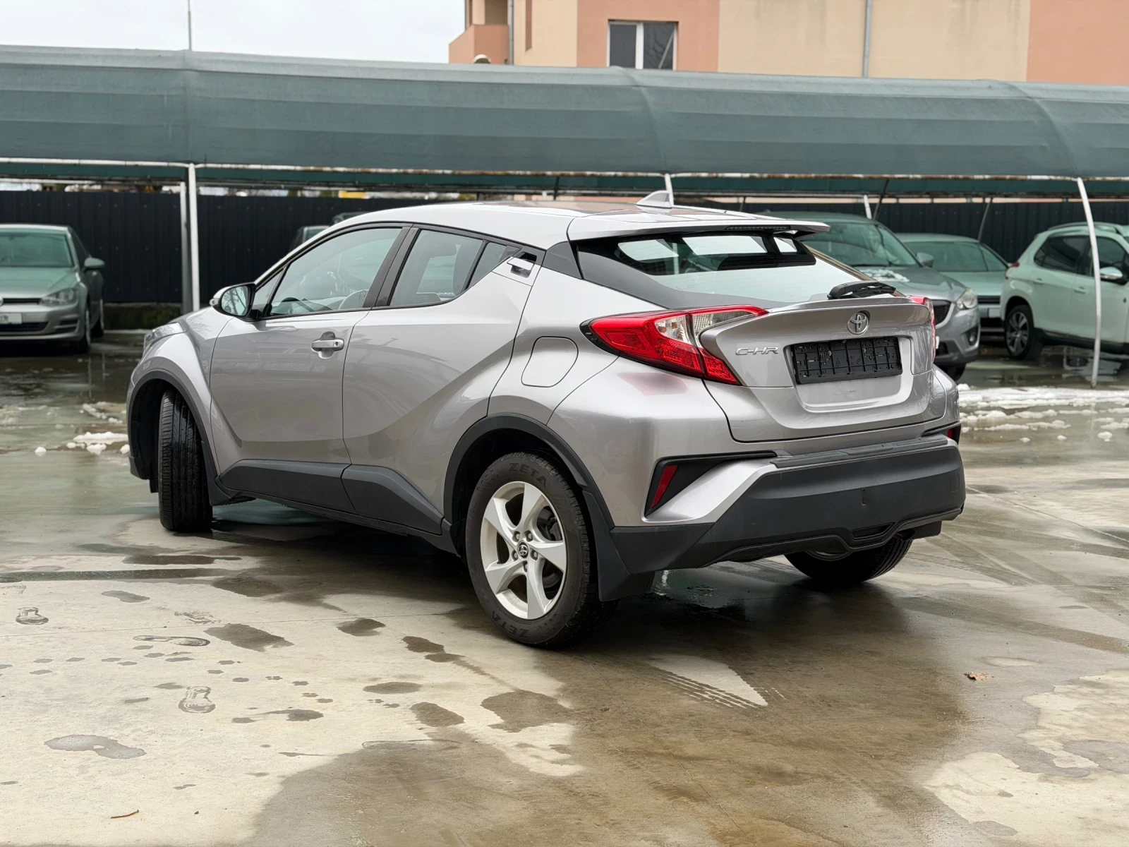 Toyota C-HR 2.0 Като Нова - изображение 3