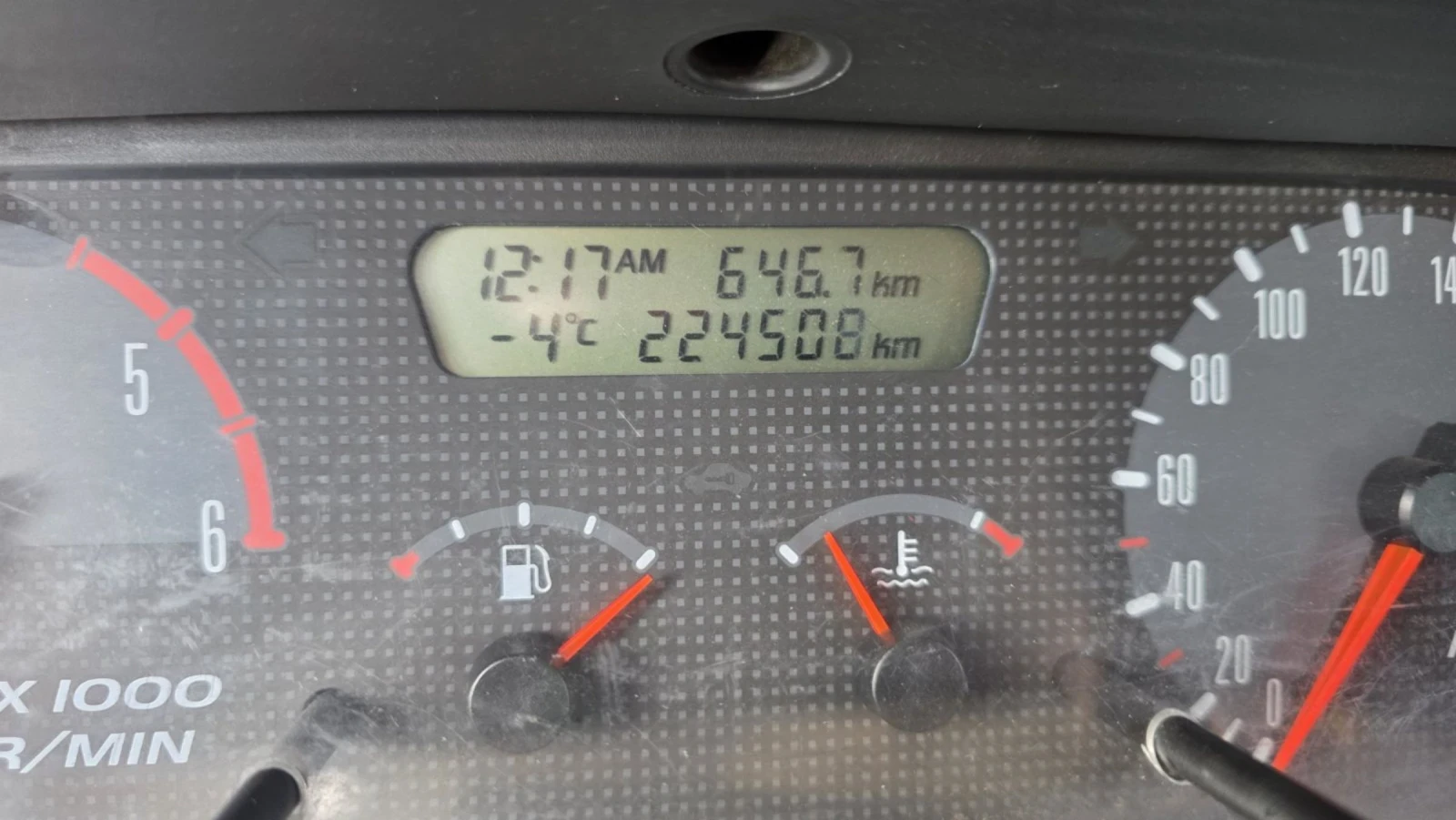 Nissan Terrano 3.0 Климатик 4x4 , снимка 14 - Автомобили и джипове - 53921971