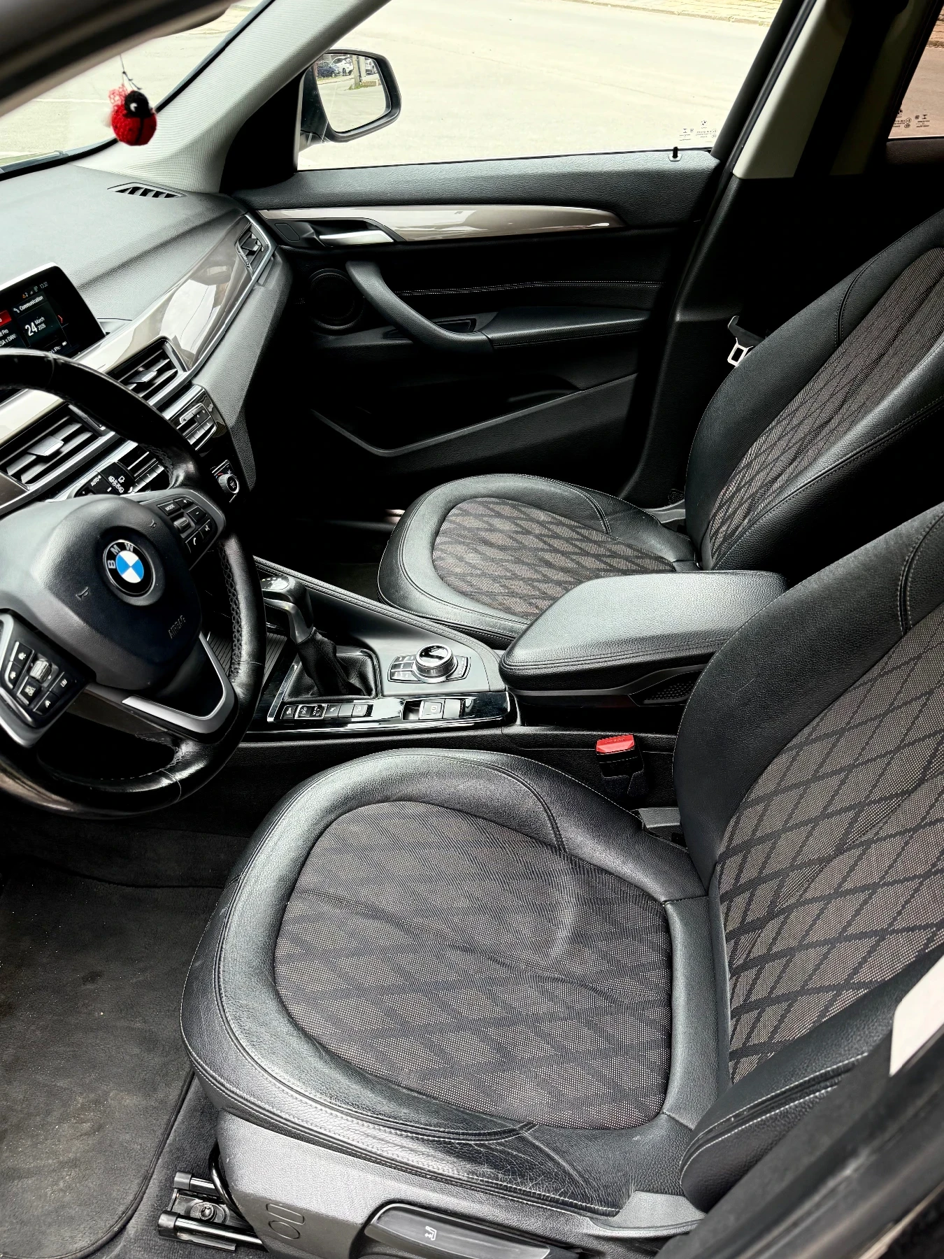 BMW X1 2.0 X drive, снимка 8 - Автомобили и джипове - 53962828