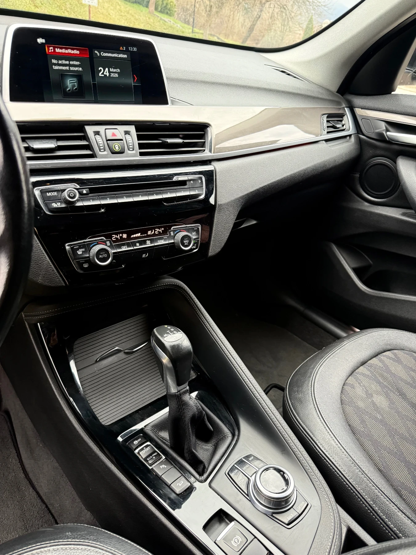 BMW X1 2.0 X drive, снимка 9 - Автомобили и джипове - 53962828